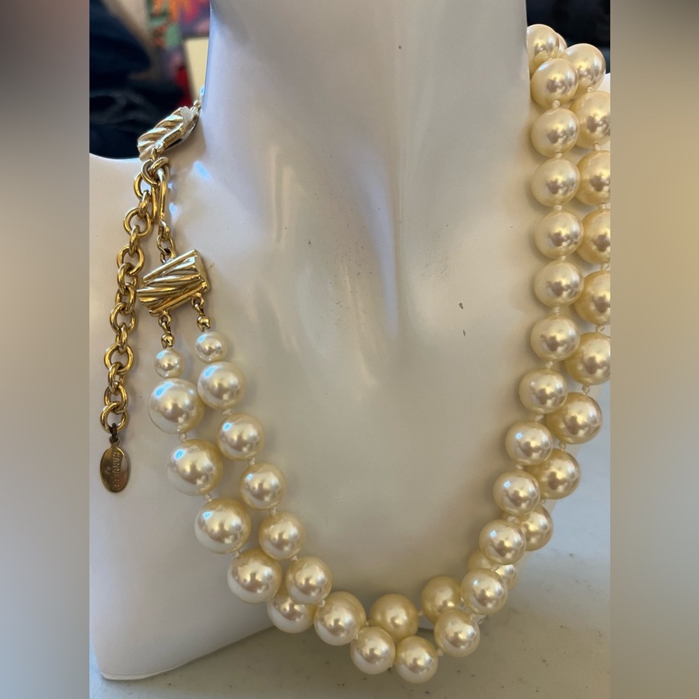 Carolee Rare Vintage 80's Double Strand Pearl Necklace Gold Tone Accents signed